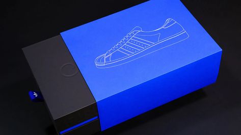 We Love This Bold Packaging and Branding Concept For Adidas Superstar's 50th Anniversary | Dieline Shoe Box Design, Project School, Packaging Design Trends, Seed Kit, Creative Package, Box Packaging Design, College Design, Press Kit, Sleeve Packaging