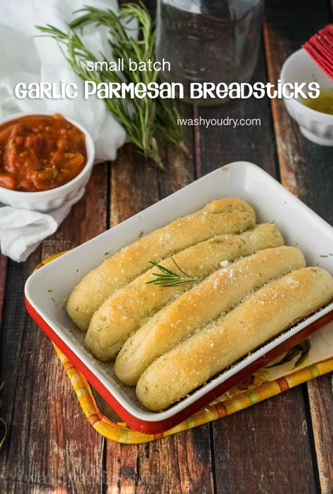 Small Batch Garlic Parmesan Breadsticks Small Batch Gnocchi, Small Batch Bread Sticks Recipe, Small Batch Rolls, Garlic Parmesan Breadsticks, Parmesan Breadsticks, Batch Baking, Small Batch Cooking, Food For Two, Food For One