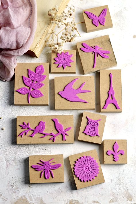 How to make DIY Vintage Foam Stamps How To Make Foam, Homemade Stamps, Make Your Own Stamp, Fairy Ideas, Foam Stamps, Bags Patterns, Formy Silikonowe, Hand Carved Stamps, Stamp Carving