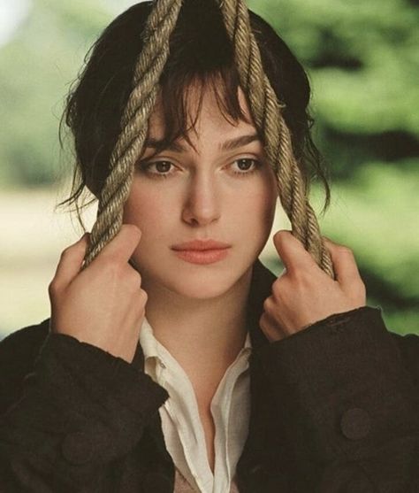 Keira Knightley, Divine Women, Elizabeth Bennet, Mr Darcy, Pride And Prejudice, Hair Designs, Wedding Makeup, The Dreamers, Winter Hats