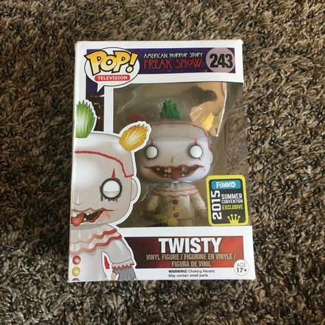 Twisty Unmasked Sdcc Funko Pop #243 Summer Convention Exclusive! The Condition Is As Shown, Please Look At All Photos To See Creases And Damage. Check Out Other Items In My Shop! American Horror Story Brand: Funko American Horror Story Funko Pop, Horror Movie Funko Pop, Horror Funko Pop, Funko Pop Horror, Funko Pop List, Story Brand, Best Funko Pop, Funky Pop, Pop Figurine