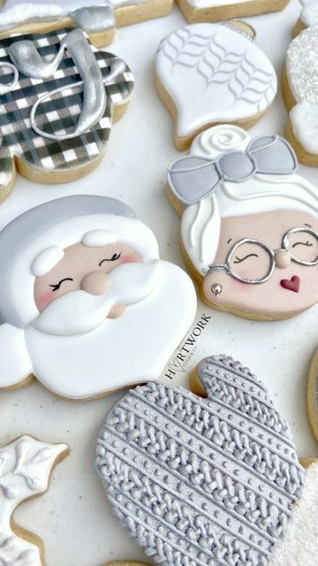 Santa Cookies Decorated, Xmas Sales, Mustache Cookies, Christmas Cutout Cookies, Pastry Ideas, Shoe Cookies, Christmas Cookie Recipes Holiday, Icing Transfers, Mrs Santa Claus