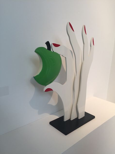 Edwina Sandys "Eve's Apple", 2003 Edwina Sandys, Female Artists, 3d Art, Sculpture, Home Decor, Art, Home Décor