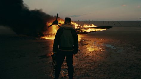 Dunkirk Wallpaper, Dunkirk Movie, Beautiful Cinematography, Best Cinematography, Beautiful Film, Movie Shots, Film Inspiration, Christopher Nolan, Movie Wallpapers