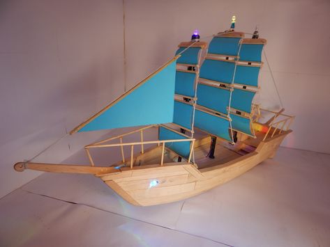 How to make Popsicle Stick Ship Popsicle Stick Boat, Boat Craft, Popsicle Stick Crafts House, Popsicle Stick Houses, Boat Crafts, Make A Boat, Diy Popsicle, Ship Craft, Popsicle Crafts