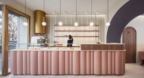 NAËVE: Exploring the Cultural Fusion at Milan’s Chic Patisserie Shop Reception Desk, Patisserie Shop, Patisserie Design, 2023 Picture, Italy 2023, Reception Desk Design, Coffee Shop Interior Design, Coffee Shops Interior, Counter Design