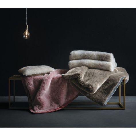 LA PERLA HOME COLLECTION Pernula Faux Fur Throw (€965) ❤ liked on Polyvore featuring home, bed & bath, bedding, blankets, pink, faux fur throw, pink faux fur throw blanket, fake fur throws, pink throw blanket and fake fur blanket Fake Fur Blanket, Blankets Pink, Pink Throw Blanket, Lounge Interiors, Faux Fur Throw Blanket, Faux Fur Blanket, Fur Throw Blanket, Fur Blanket, Pink Faux Fur