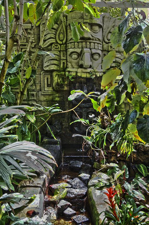 Ancient Mayan Aesthetic, Ancient Jungle Ruins, Mayan Aesthetic, Jungle Ruins, Mayan Architecture, Aztec Ruins, Aztec Culture, Mayan Art, Stone Statue