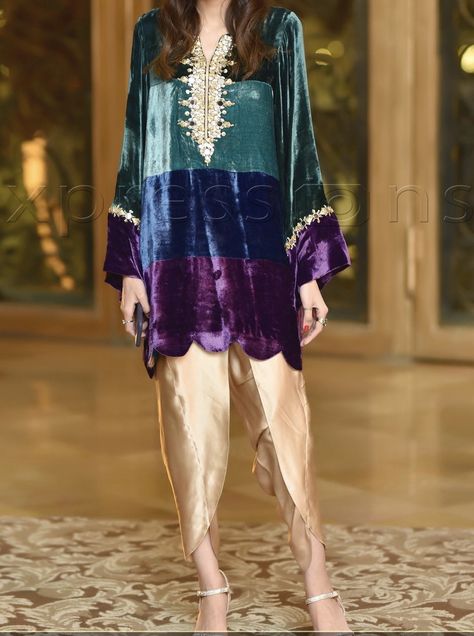 Velvet Kurta Designs, Stylish Velvet Dress, Velvet Kameez, Velvet Pakistani Dress, Velvet Dresses Outfit, Asian Suits, Velvet Outfit, Outfit Traditional, Dress Design Ideas