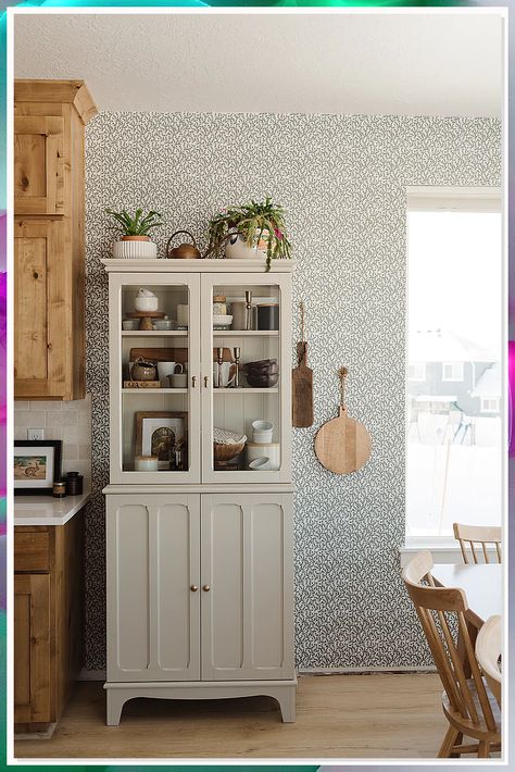 Kitchen with bay window