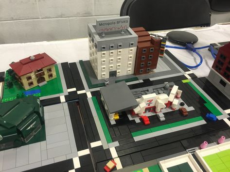 VA BrickFair 2016 Micro-Scale | by EDWW (day_dae) Esteemedhelga Lego Microscale, Micro Scale, Awesome Stuff, Nintendo Consoles, Gaming Products, Nintendo, Lego, Electronic Products