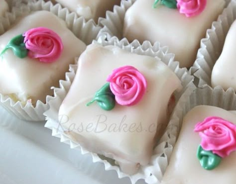 Petifores Icing, Pourable Fondant Recipe, Simple Petit Fours, Petifores Recipe, Petit Fours Icing, Pourable Icing, Petite Fours Recipe, Pourable Fondant, Petit Four Icing