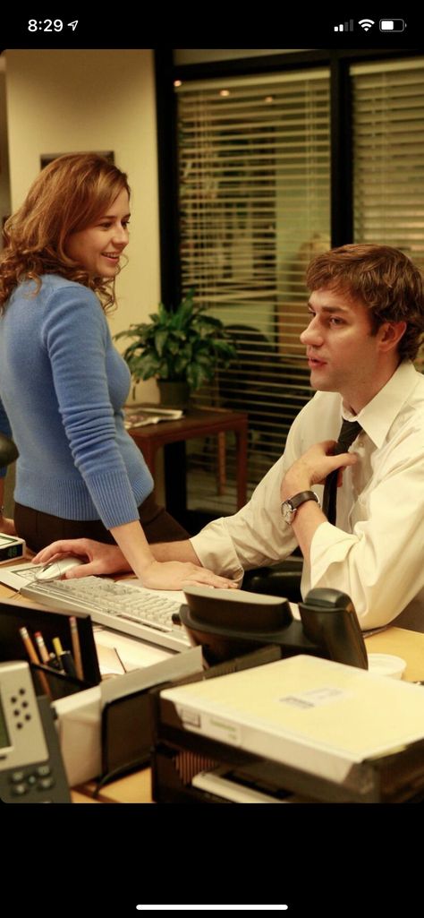 Fictional Love, Ways To Flirt, Pam The Office, Couple Tumblr, Best Of The Office, The Office Jim, Jim Pam, Funny Women Quotes, Best Tv Couples