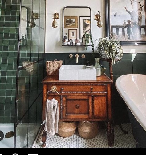 Edwardian Terrace House, Green Tiles, Interior Boho, Upstairs Bathrooms, In The Corner, Green Tile, Maximalism, Green Bathroom, Vintage Bathroom