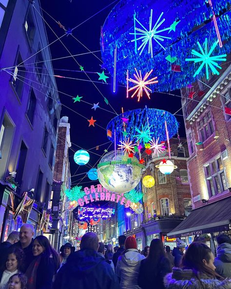 Carnaby Street Christmas, Carnaby Street London, Carnaby Street, London Aesthetic, London Christmas, Xmas Trees, Future Lifestyle, 2024 Vision, London Travel