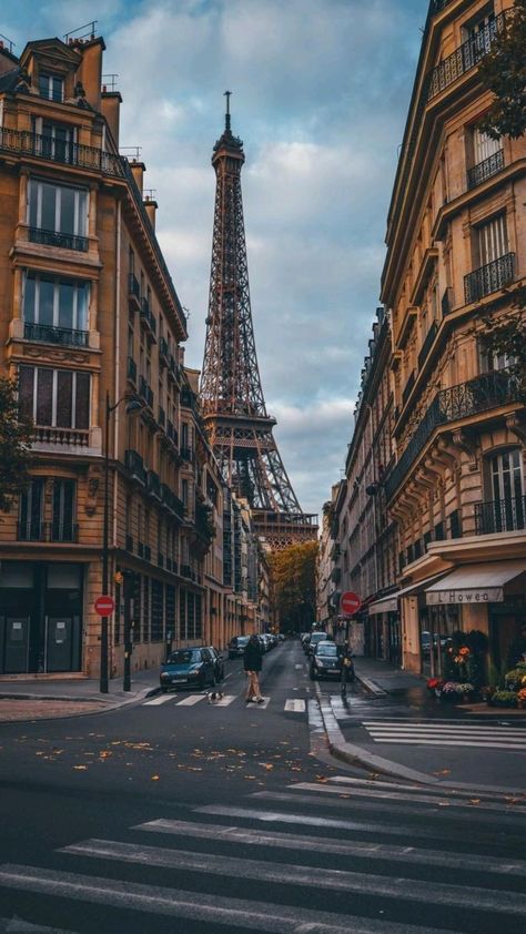 City Of Paris, Paris Dream, France Aesthetic, Paris Wallpaper, Paris Pictures, Paris Photo, City Wallpaper, City Street, The Eiffel Tower