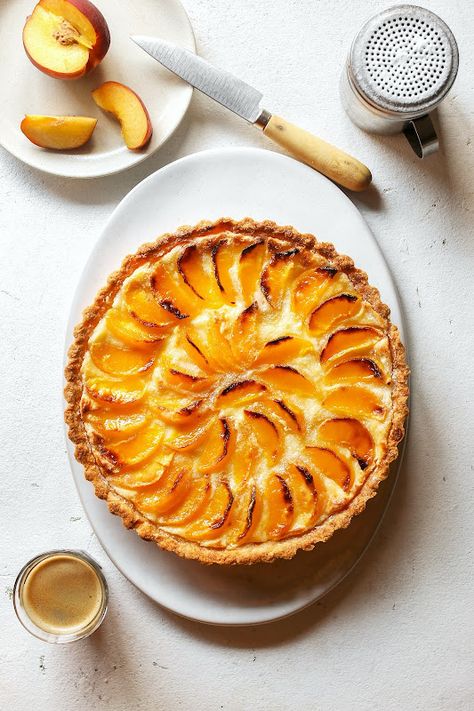 Peach cream cheese tart Peach Cream Cheese Tart, Peach Pie With Cream Cheese, Cream Cheese Tart Filling, Apricot Tart Recipe, Deserts With Cream Cheese, Peach Tart Recipes, Cheese Tart Recipe, Cream Cheese Tart, Peaches Cream Cheese