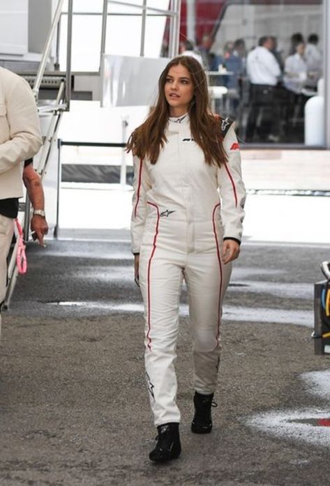 F1 Lifestyle, F1 Wag, Looks Kate Middleton, Race Suit, King's Lynn, Racing Suit, Barbara Palvin, F1 Drivers, Girls Life