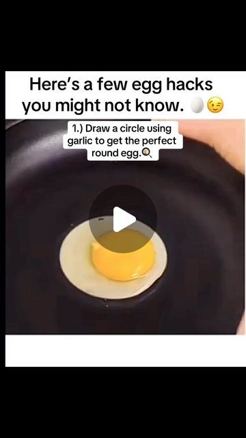 Jen Watson | Cleaning, Organizing, Home Tips & more. on Instagram: "Eggcellent egg hacks you might not know. 🥚😉 . . . . . . . . . . . . . . . . . . . #eggs #egghack #didyouknow #tipsandtricks #foodhacks #foodtips #kitchentips #kitchenhacks #foodie #tips #howto #homehacks #lifehacks #hometips #lifehack #helpful #helfultips #egg #hacks" Deliciously Ella Recipes, Clever Kitchen Hacks, Cornish Game Hens, Kitchen Hacks Food, Egg Hacks, Kitchen Life Hacks, Game Hens, Organizing Home, Amazing Food Hacks