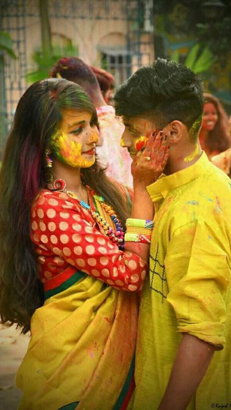 Holi Pic, Holi Photography, Holi Photoshoot, Unique Dpz, Holi Pics, Holi Girls, Happy Holi Photo, शादी की तस्वीरें