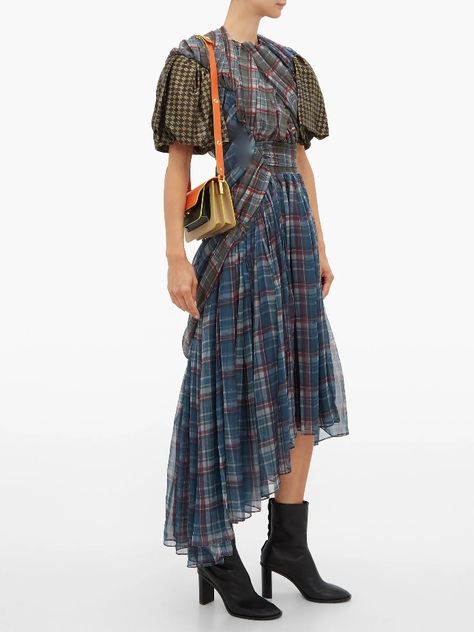 Plaid Outfit Ideas, Blue Plaid Outfit, Plaid Outfit, Punk Street Style, Tartan Fashion, Thornton Bregazzi, Preen By Thornton Bregazzi, Pastel Plaid, Tartan Skirt