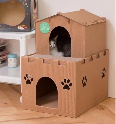 Diy Cathouse Cardboard, Cat House With Cardboard, Carton House For Cats, Diy Cat Cardboard House, Diy Cat Cardboard, Cathouse Diy, Cardboard Box Cat House Diy, Diy Cat House Cardboard, Cardboard Cat House Diy