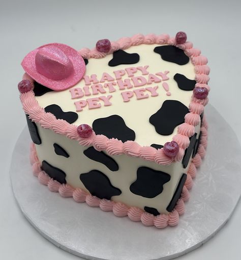 Moo-ve over ordinary cakes, there's a new showstopper in town! 🐄💖 This heart-shaped vintage cake adorned with cow print & sparkles, made Pey-Pey's birthday utterly unforgettable! 🎉😆🤠 . #birthdaycake #vintageheartcake #cowgirl #heartbirthdaycake #dfwcake Cow Print Bday Cake, Pink Cowboy Cake, Cow Girl Cake Ideas, Cow Heart Cake, Cow Print And Pink Birthday Parties, Pink Cow Print Cake, Cow Cakes Birthday Girl, Pink Cowgirl Cake, Dolly Parton Cake