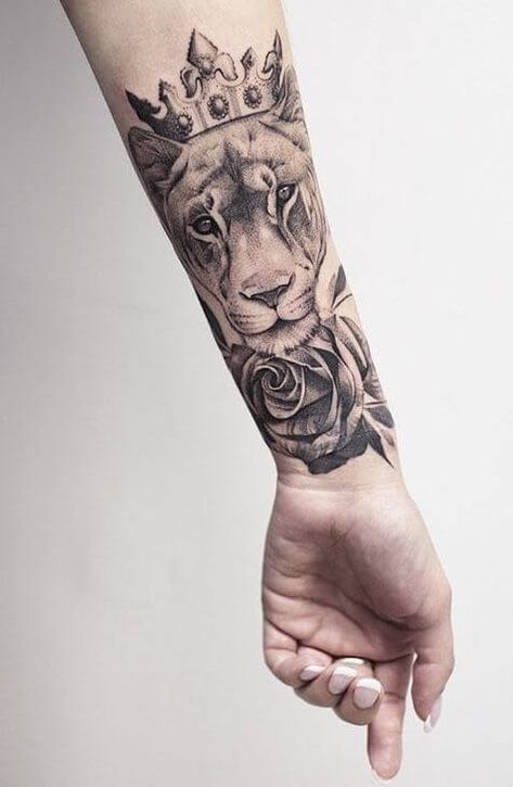 10+ Best Lioness Tattoos - Queen Tattoo Ideas | PetPress Tattoo Lioness, Lioness Tattoo Design, Female Lion Tattoo, Crown Tattoos For Women, Lion Hand Tattoo, Mangas Tattoo, Lioness Tattoo, Flowers Crown, Queen Tattoo