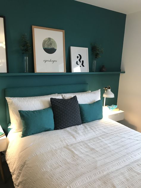 Teal Bedroom Decor, Bedroom Turquoise, Teal Bedroom, Bedroom Decor For Couples, Dekorasi Kamar Tidur, Woman Bedroom, Bedroom Color Schemes, Bedroom Green, Small Room Bedroom