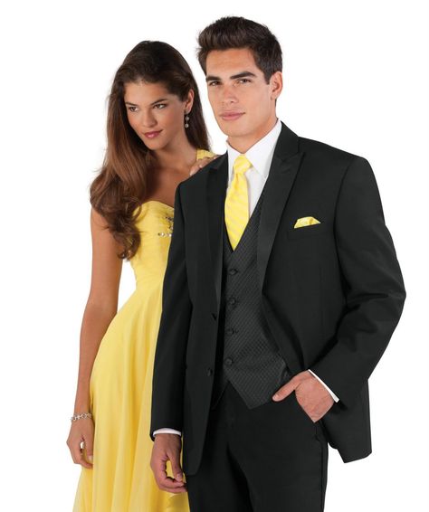 Groomsmen Tuxedos Black, White Jeans For Men, White Tuxedo Wedding, Black Men Suits, Prom Tux, Batman Wedding, Groomsmen Tuxedos, Yellow Wedding Theme, White Tux