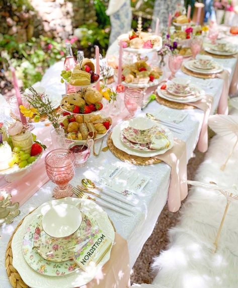 High Tea Party Set Up, High Tea Tablescape, Afternoon Tea Engagement Party, Tea Party Ideas Adults, Afternoon Tea Place Setting, High Tea Set Up Ideas, French Tea Party Bridal Shower Ideas, Afternoon Tea Party Table Settings, How To Set A Tea Party Table