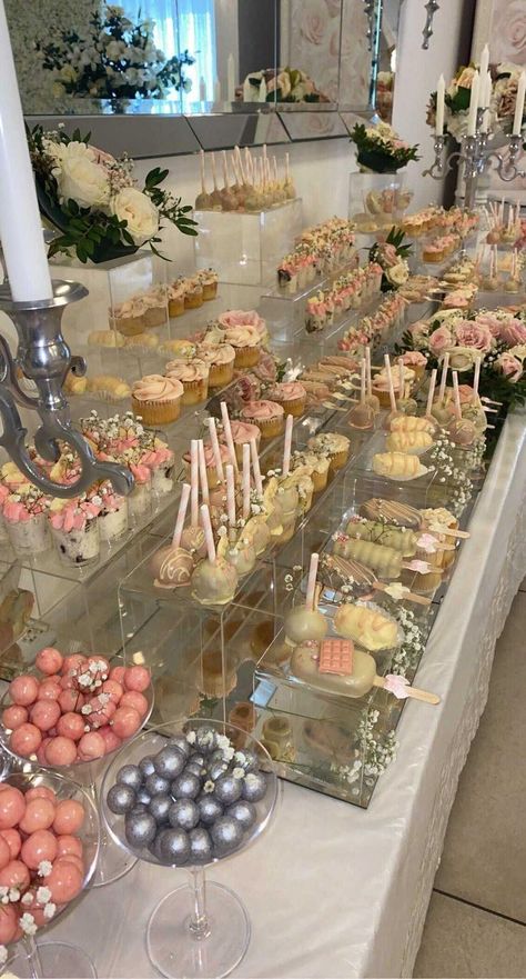 Desert Table For Quinceañera, Quincenera Food Table, Sweet Table Quinceanera, Quiencera Food Ideas, Quince Reception Ideas, Xv Snack Table, Desert Tables Quinceanera, Mexican Quince Dessert Table, Snack Bar For Quince