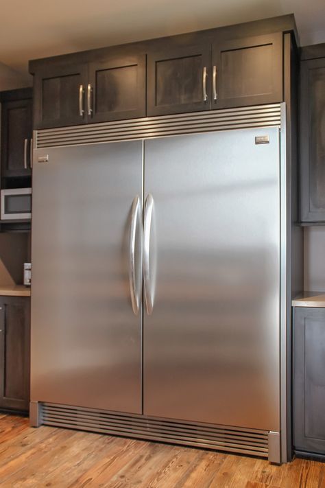 Refrigerator Ideas, Large Refrigerator, Refrigerator Cabinet, Large Fridge, Interior Design Minimalist, Counter Depth Refrigerator, Kitchen Fridges, Built In Refrigerator, Counter Depth