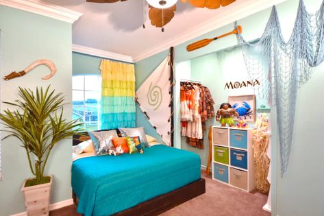 Moana Room, Cinderella Room, Orlando Homes, Luxury Playhouses, Disney Themed Rooms, 4 Kings, Disney Princess Room, Boat Bed, Blizzard Beach