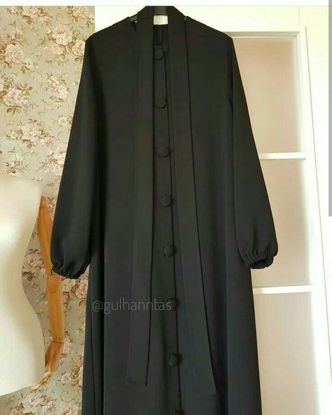 Black Abaya Designs Dubai Style, Black Abaya Designs Simple, Burkha Designs Black, New Abaya Designs, Abaya Designs Dubai, Simple Abaya Designs, Black Abaya Designs, Simple Abaya, Clothing Pattern Design