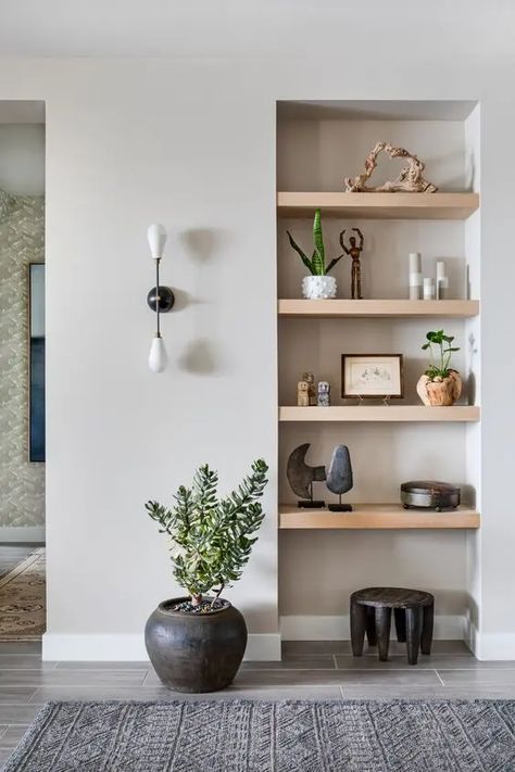 a niche with multiple wooden shelves is a great way to make use of an awkward nook you have Wall Niche Ideas, Recessed Wall Niche, Niche Shelves, Niche Decor, Recessed Shelves, Wall Niche, Recessed Wall, Living Room Inspo, Wooden Shelves