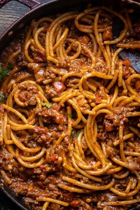 One Pot Harissa Pasta Bolognese - Wandering Chickpea Dairy Free Ground Beef Recipes, Easy Chicken Lasagna Recipe, Wandering Chickpea, Harissa Pasta, Pasta With Ground Beef, Pasta Photography, Pasta Bolognese Recipe, Healthy Lasagna Recipes, Dairy Free Pasta Recipes