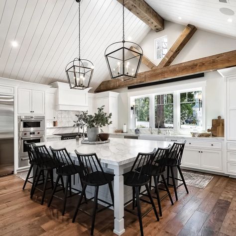 White Farm Kitchen, Vaulted Ceiling Ideas, Kitchen With High Ceilings, Lakehouse Kitchen, Vaulted Ceiling Lighting, Vaulted Ceiling Kitchen, Barn House Interior, Vaulted Ceiling Living Room, Kitchen Addition