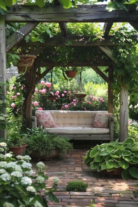 Garden Nook, Tiny Garden, Cottage Garden Design, English Cottage Garden, Garden Design Ideas, Italian Garden, Have Inspiration, Charming Garden, Garden Landscape Design