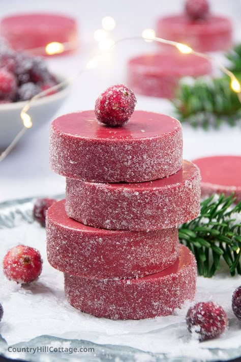 stack of cranberry soap bars Christmas Soap Diy, Cranberry Soap, Skin Essential Oils, Frosted Cranberry, Diy Body Scrub Recipes, Willow And Sage, Homemade Body Care, Mandarin Essential Oil, Soap Melt And Pour