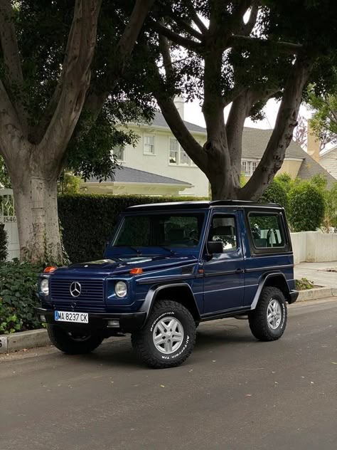 Motos Vintage, Mercedes G Wagon, Car Goals, Car Inspiration, Classy Cars, G Class, G Wagon, Pretty Cars, Classic Cars Vintage