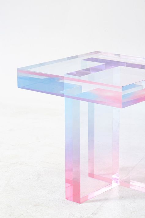 Crystal Series Table by Saerom Yoon Estilo Kitsch, Interaktives Design, Acrylic Side Table, Acrylic Furniture, Transparent Resin, Resin Design, Acrylic Table, Design Geometric, Resin Table