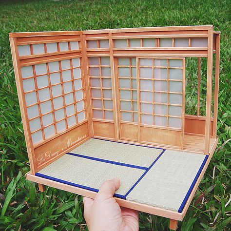 Traditional Japanese Corner in Miniatures | Lã Dung | Flickr Traditional Japanese Home, Tatami Room, Japanese Home Design, Japanese Tea House, Japanese Style House, Traditional Japanese House, Japanese Room, Doll House Crafts, Miniature Rooms