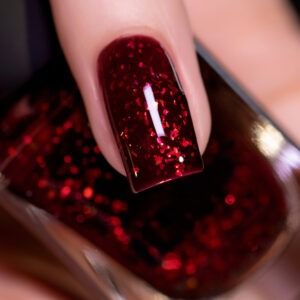 Red Nails Sparkle Glitter, Dark Red Sparkle Nails, Dark Red Glitter Nails, Dark Red Christmas Nails, Red Sparkle Nails, Red Sparkly Nails, Ilnp Nail Polish, Nail Magic, Boutique Nails