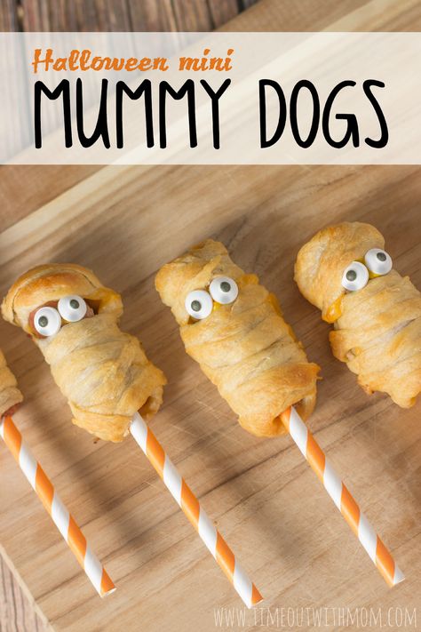 Fun Halloween Snacks, Mummy Recipes, Mummy Dogs, Halloween Snacks For Kids, Halloween Food Dinner, Snack For Kids, Halloween Snack, Halloween Hocus Pocus, Some Nights