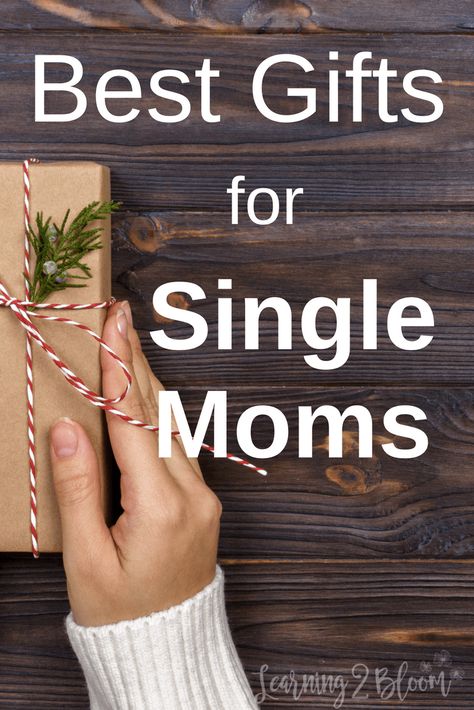 Not sure what to get an amazing single mom (or any mom) in your life? Check out this gift guide for the perfect gift for her. #Learning2Bloom #singlemom #singleparent #soloparenting #perfectgift #giftformom #singlemomgift Thoughtful Mom Gifts, Single Mom Finances, Single Mom Gifts, Mom Gift Guide, Gift Box Ideas, Mom Gifts Box, Mum Life, Single Parents, Single Mom Life