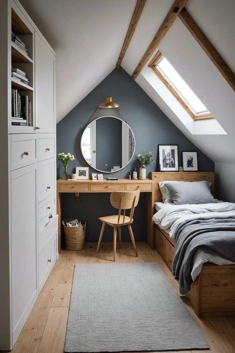 Ideas For Low Ceilings, Small Attic Bedroom Ideas, Slanted Ceiling Bedroom, Sloped Ceiling Bedroom, Low Ceiling Attic, Small Attic Bedroom, Small Attic Room, Attic Bedroom Ideas, Slanted Walls