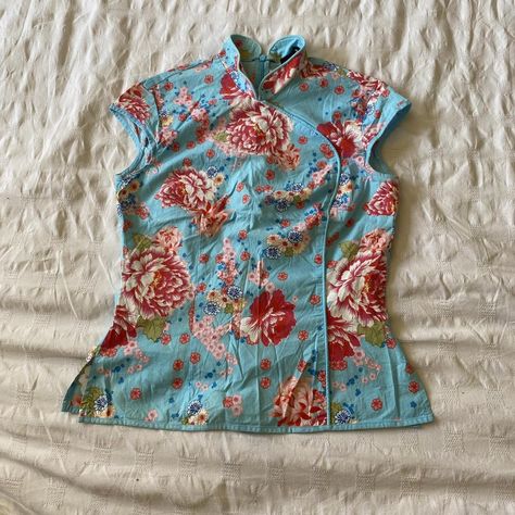 00s floral shirt from H&M Qipao style with capped... - Depop Qipao Shirt, Qipao Top, Chinese Dolls, Old Outfits, Cheongsam Dress, Style Savvy, Capped Sleeves, Greenhouses, Cute Fits