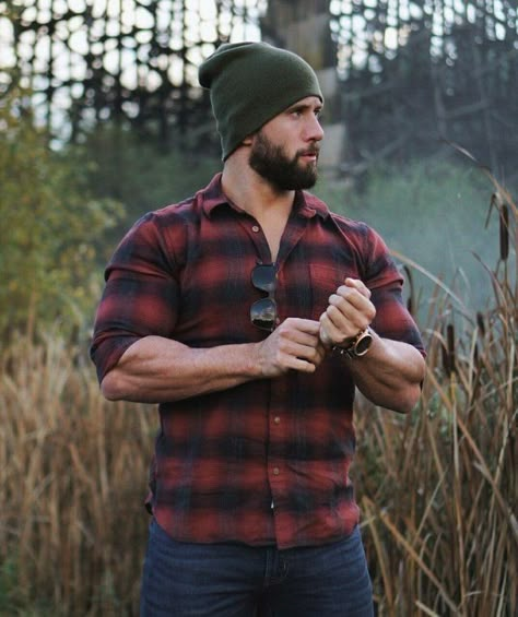 Lumberjack Men, Julian Smith, Mens Outdoor Fashion, Lumberjack Style, Scruffy Men, Rugged Men, Cowboy Outfits, Mens Fashion Rugged, Country Men