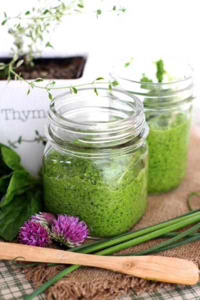 Thyme Pesto, Lemon Thyme Recipes, Lemon Pesto, Spinach Pesto, Thyme Recipes, Lemon Thyme, Herb Recipes, Green Food, Fresh Spinach